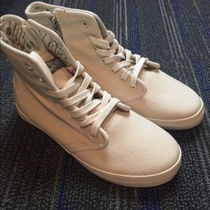 MOVMT Navajo White Marcos Hitop shoes, NIB